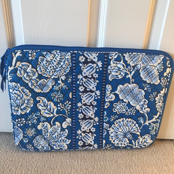 vera bradley computer sleeve